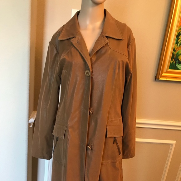 Tan Jacket like new. - Picture 1 of 6